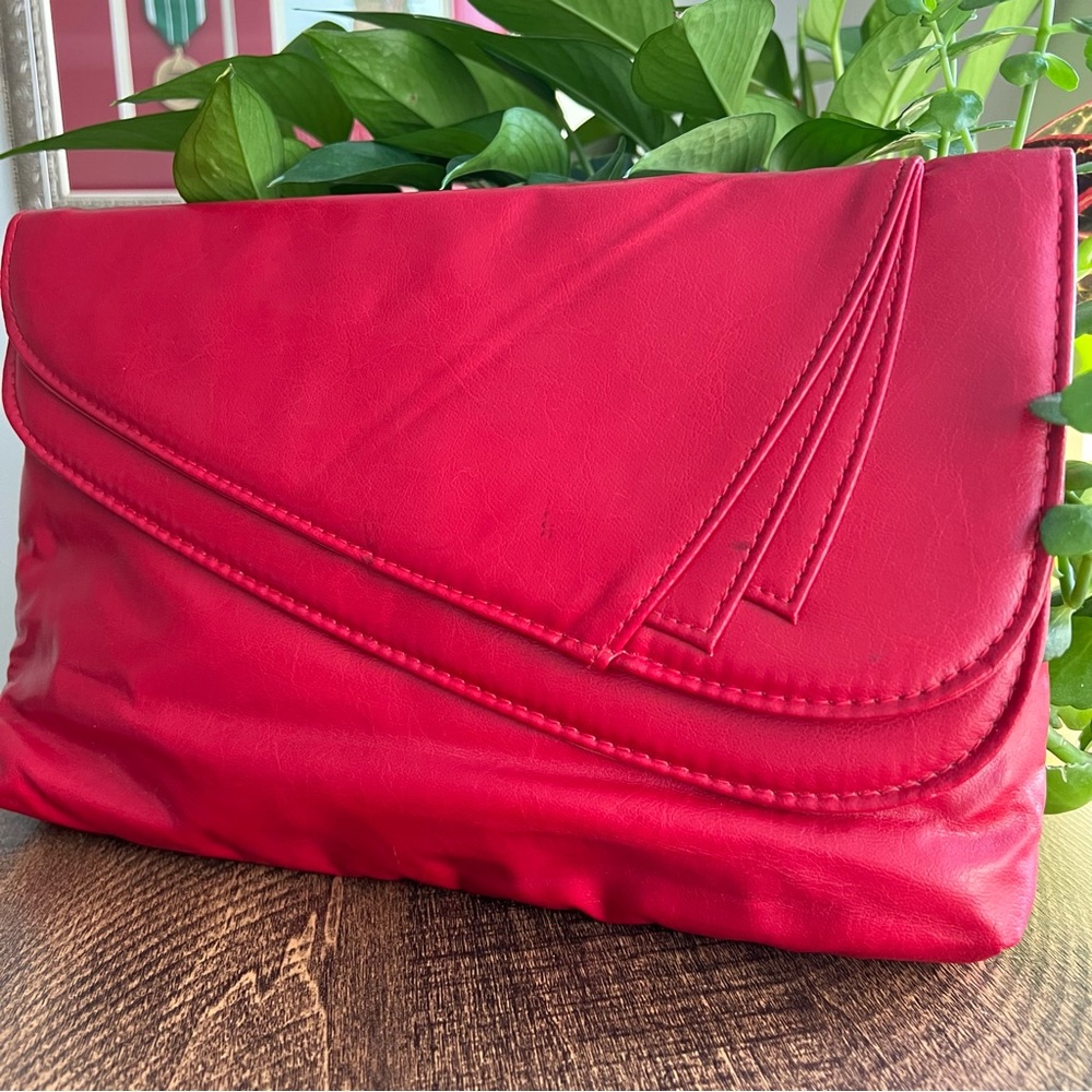 Vintage Red Clutch Bag - Picture 2 of 12